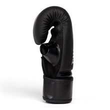 Load image into Gallery viewer, ELITE CARDIO BOXING GLOVES - BLACK & GOLD