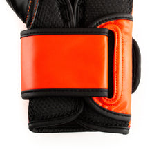 Load image into Gallery viewer, POWERLOCK 2 TRAINING GLOVES - RED
